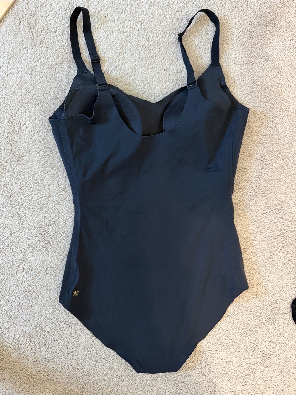 Honeylove Cami Black Sculpting Bodysuit with Adjustable Straps Size Medium - Picture 4 of 7